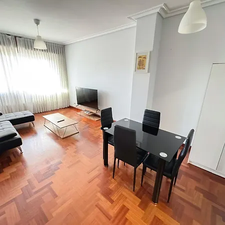 Céntrico Y Amplio Piso En Bilbao