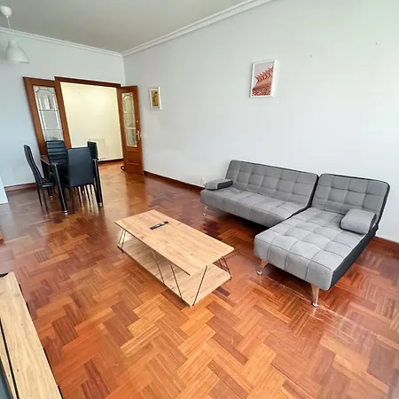 Céntrico Y Amplio Piso En *