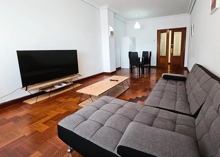 Céntrico Y Amplio Piso En Apartamento *