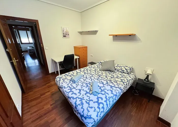 Céntrico Y Amplio Piso En Apartamento Bilbao