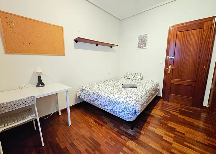 Céntrico Y Amplio Piso En Apartamento