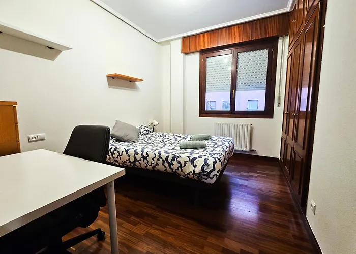 Céntrico Y Amplio Piso En Apartamento Bilbao